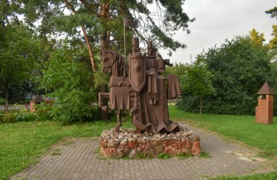 Скульптура «Странствующий король» в г. Солигорск