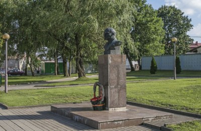 Памятник Ленину в г. Новогрудок