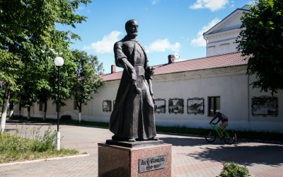 Памятник Льву Сапеге в г. Лепель