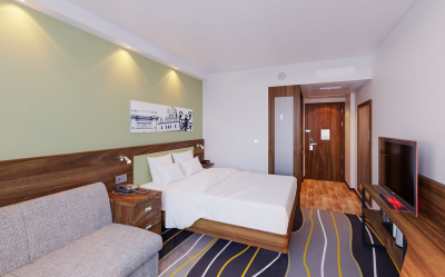 Гостиница «Hampton by Hilton» 3★