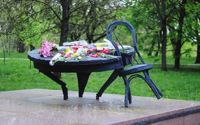 Памятник «Разбитый очаг» в г. Минск