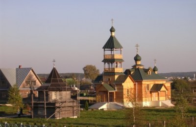 Церковь Крестовоздвиженская в д. Королев Стан