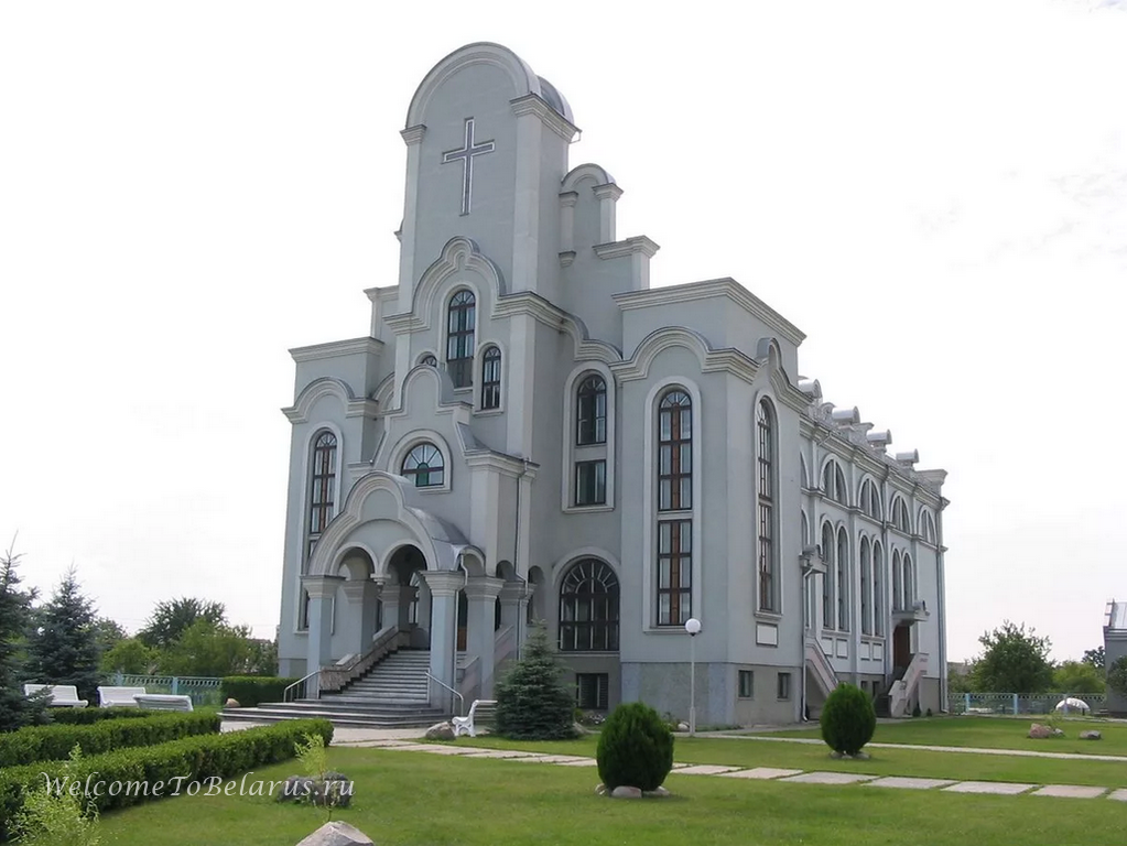 Protestant church. Протестантский храм в Москве. Протестантизм Церковь в Москве. Протестантские церкви Беларусь. Протестанская Церковь в Беларуси.